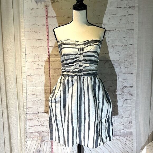 Gap strapless, blue, striped sundress - Picture 1 of 4